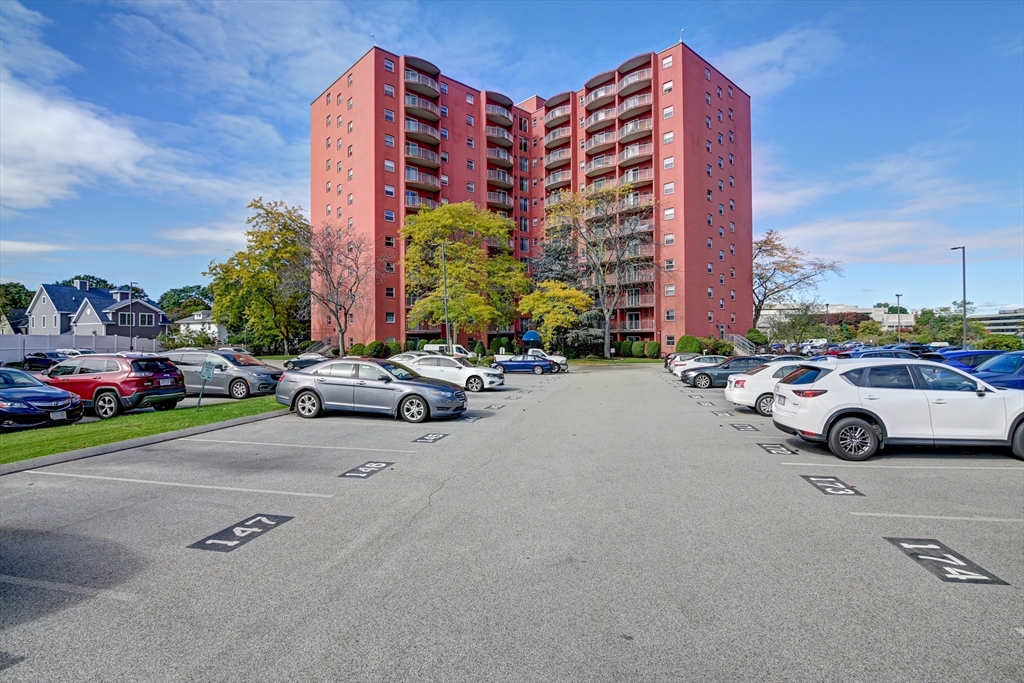 115 W Squantum St #513 in Quincy