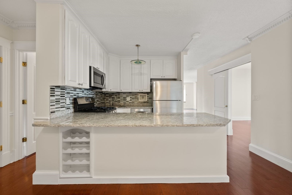 85 East India Row #10G in Boston