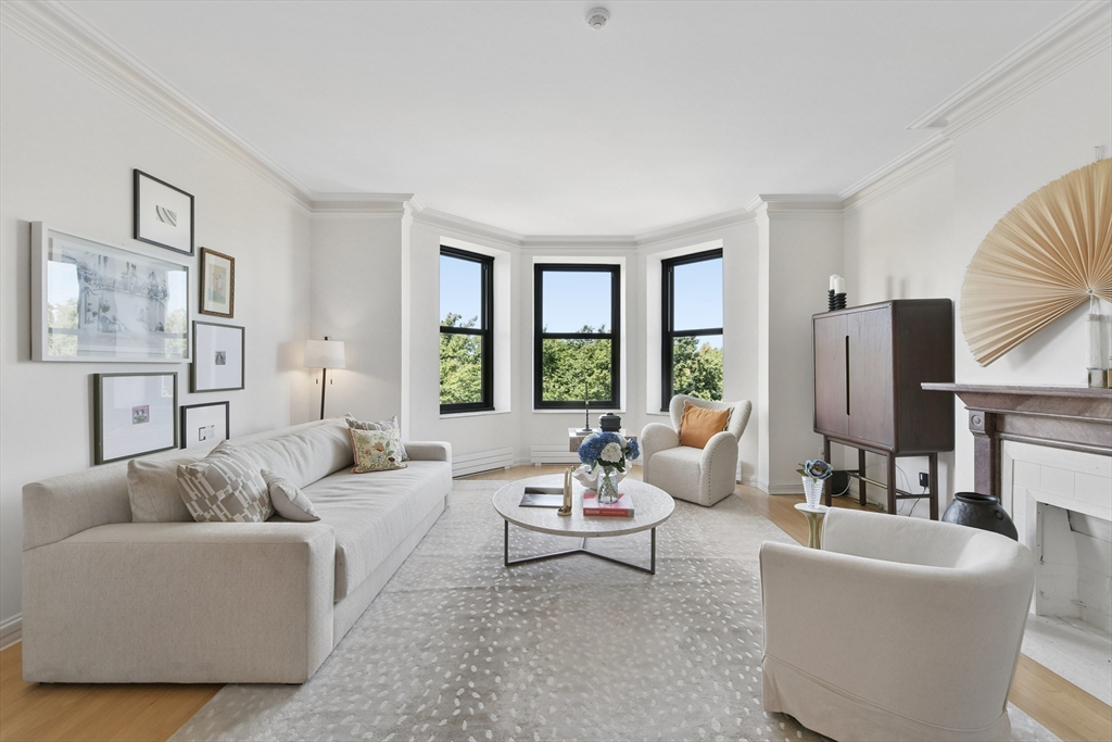 160 Commonwealth Avenue #414 in Boston