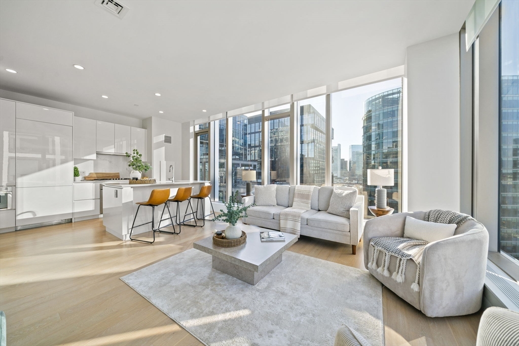 135 Seaport Blvd #1703 in Boston