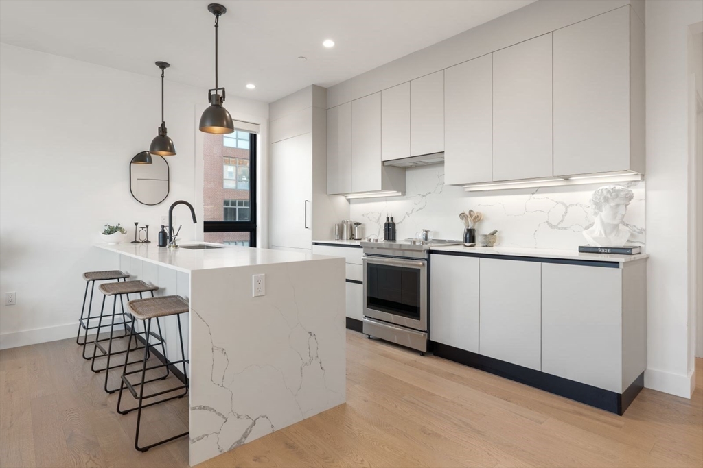 75 W Broadway #202 in Boston