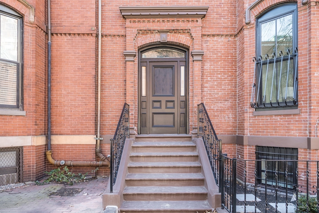 1 Fairfield St in Boston