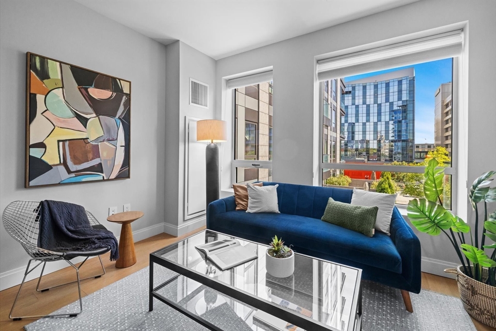 100 Shawmut #414 in Boston