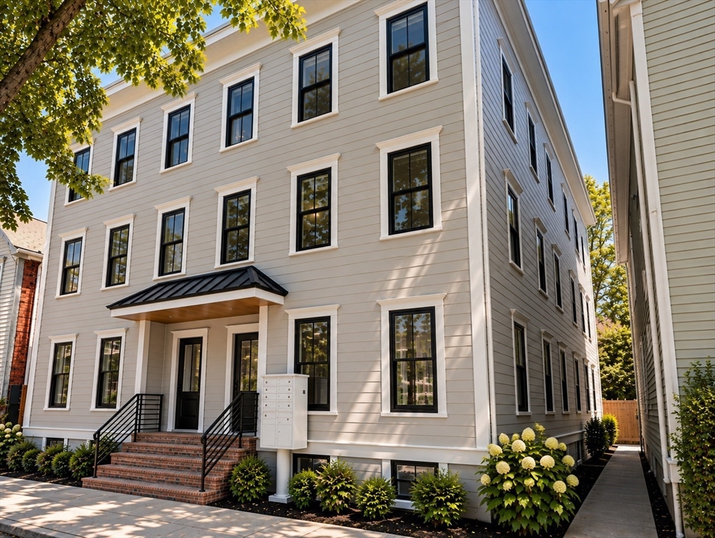 15 Hunting Street #6 in Cambridge