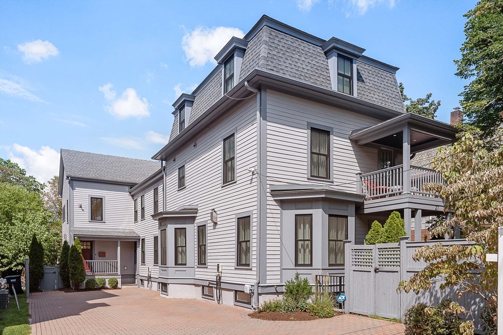 27 Walden St #2 in Cambridge