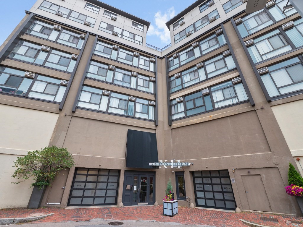 12 Stoneholm St #313 in Boston