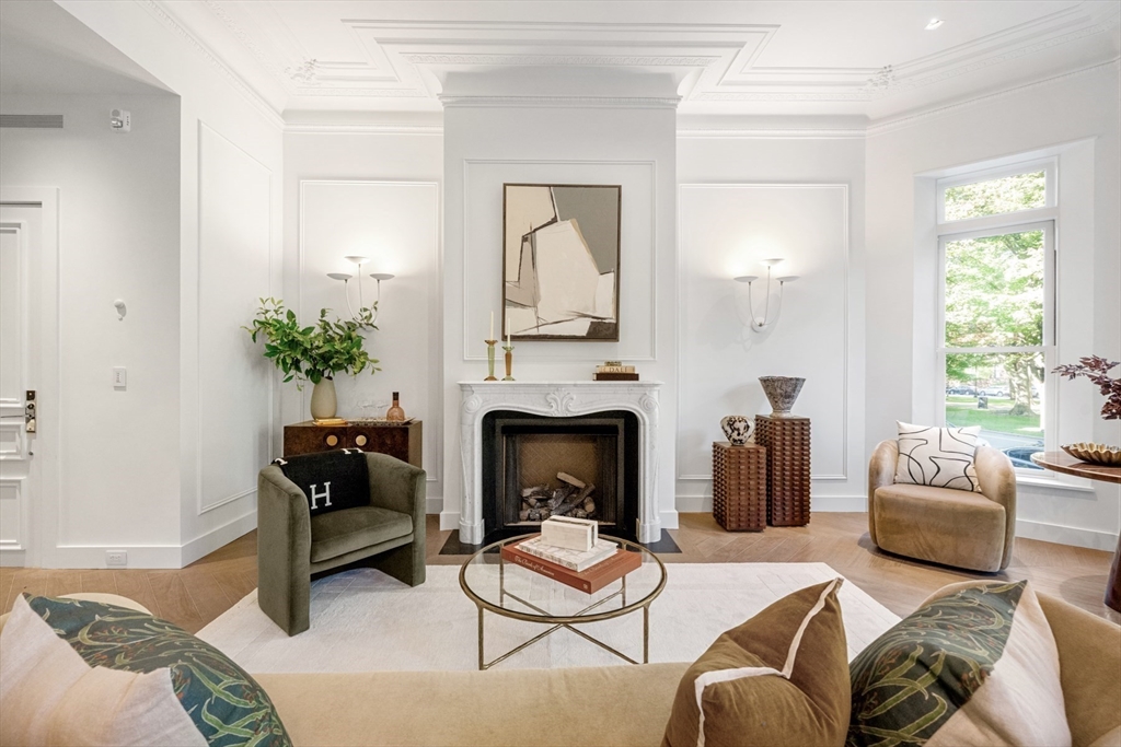 262 Commonwealth Ave #1A in Boston