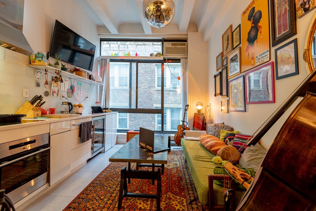 12 Stoneholm St #315 in Boston