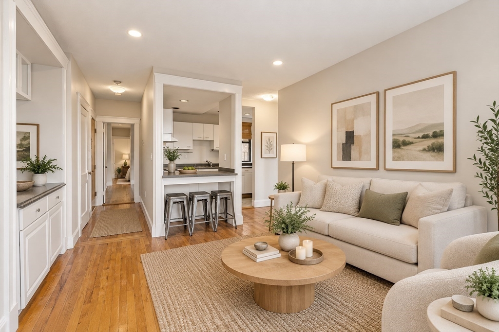 451 Park Dr #4D in Boston
