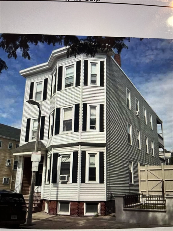 922 E Fourth St in Boston