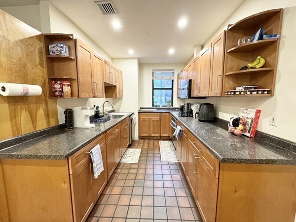 96 Gainsborough Street #103W in Boston