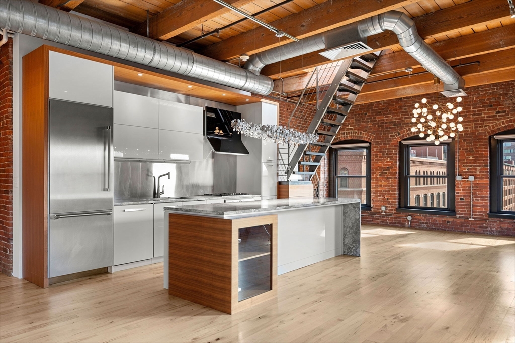 21 Wormwood St #623 in Boston