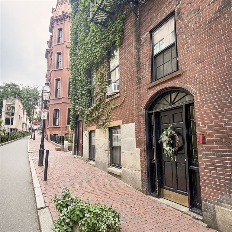 51 Hancock St #3 in Boston