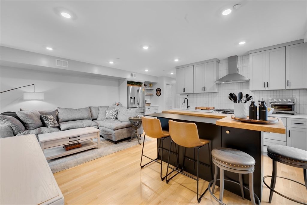 74 Everett St #3 in Boston
