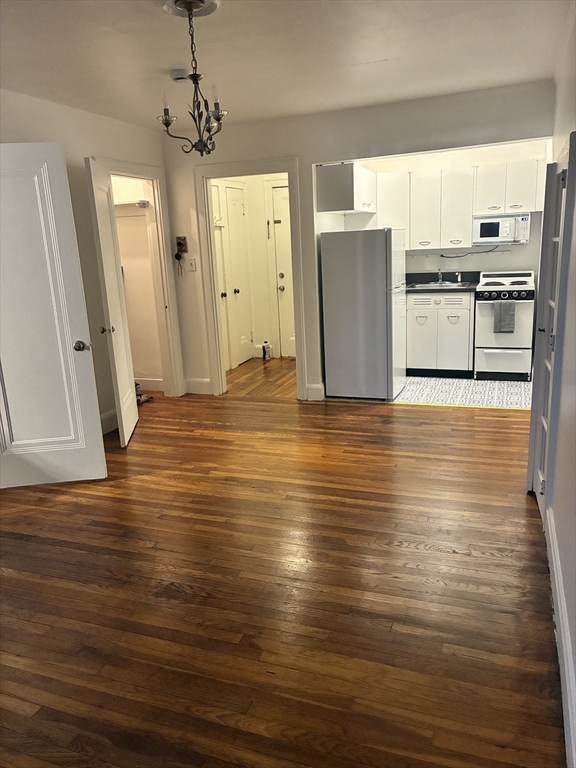 195 Thomas Burgin Parkway #409 in Quincy