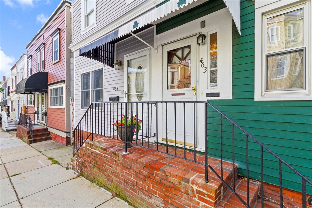 463 E 6Th St in Boston