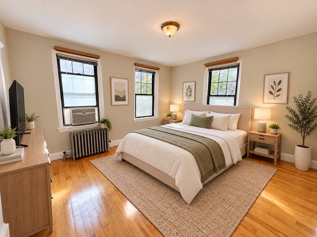 64 Queensberry #114 in Boston