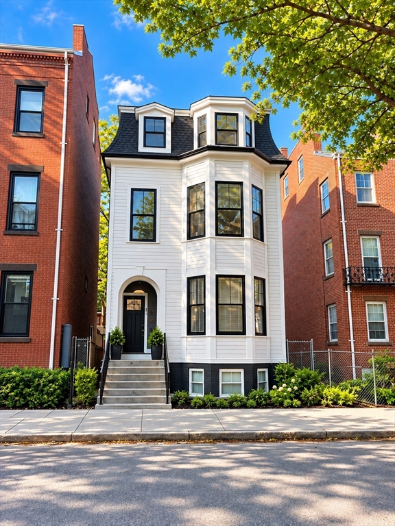 395 W 4th in Boston