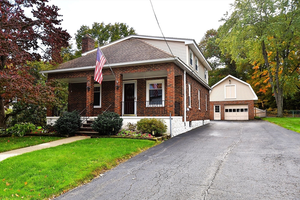 21 Elm St in North Grafton