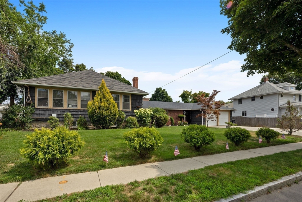 92 Narragansett Rd in Quincy