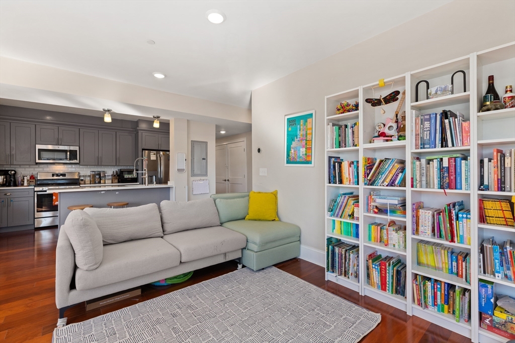 32 Gilson Rd #16 in Quincy