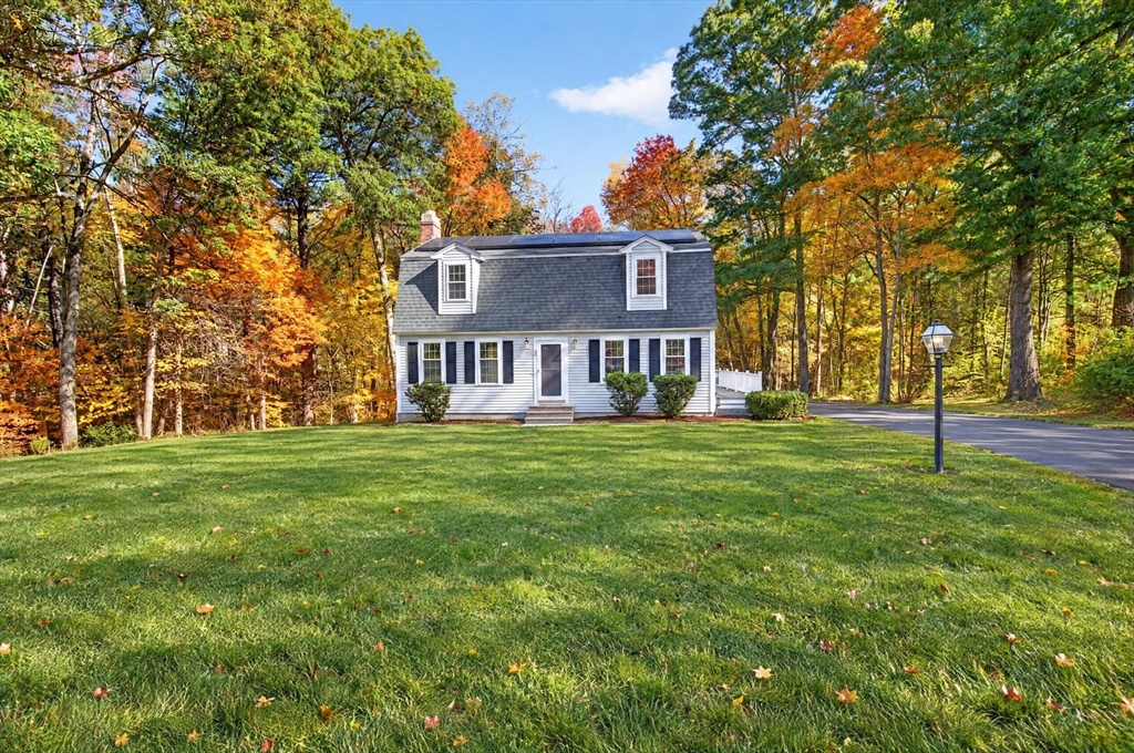 3 Canter Rd in Tyngsboro