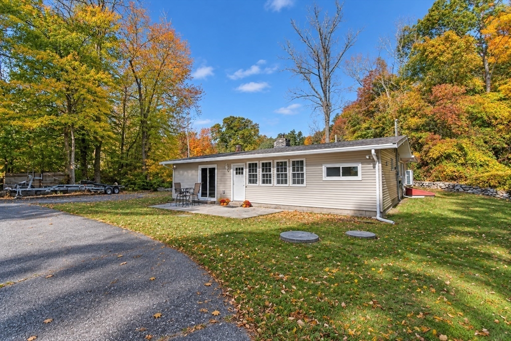 37 Central Ave in Lakeville