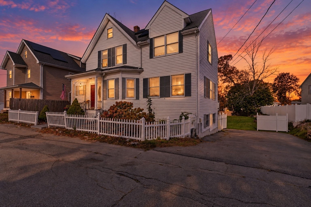 18 Berglund Ave in Brockton