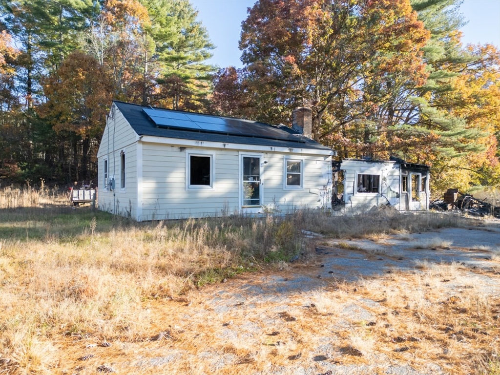 5 Burgess Rd in Townsend