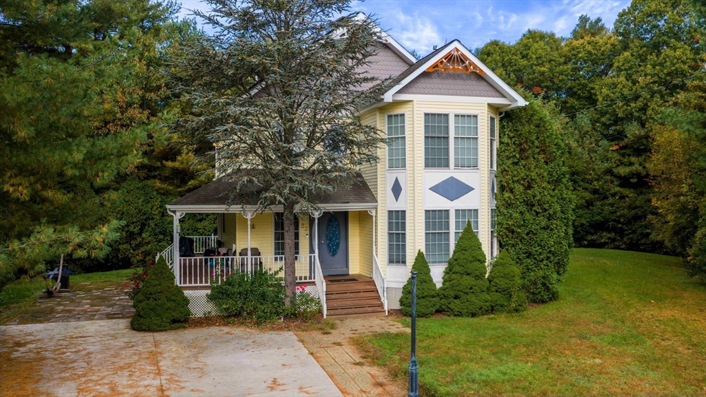 22 Freemens Cir in Assonet