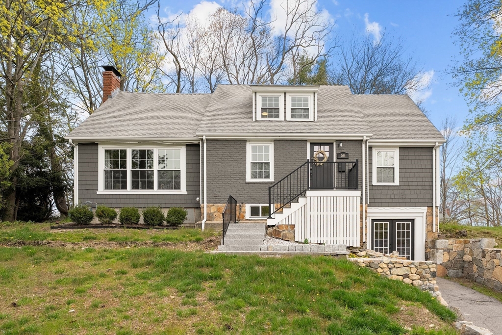 58 Kensington Rd in Weymouth