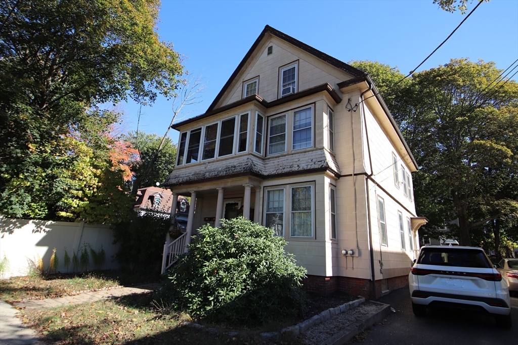 588 Lincoln Avenue in Saugus