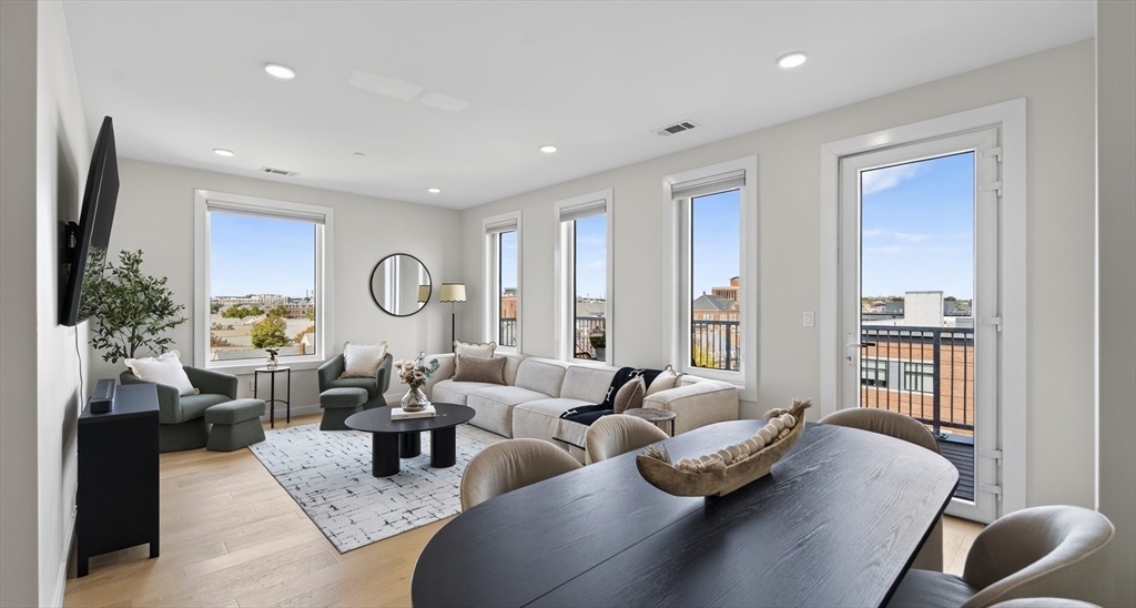 2-10 Maverick Sq #PH604 in Boston