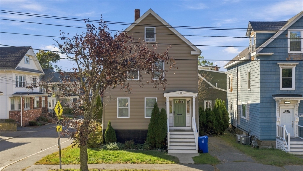 65 Essex St in Swampscott