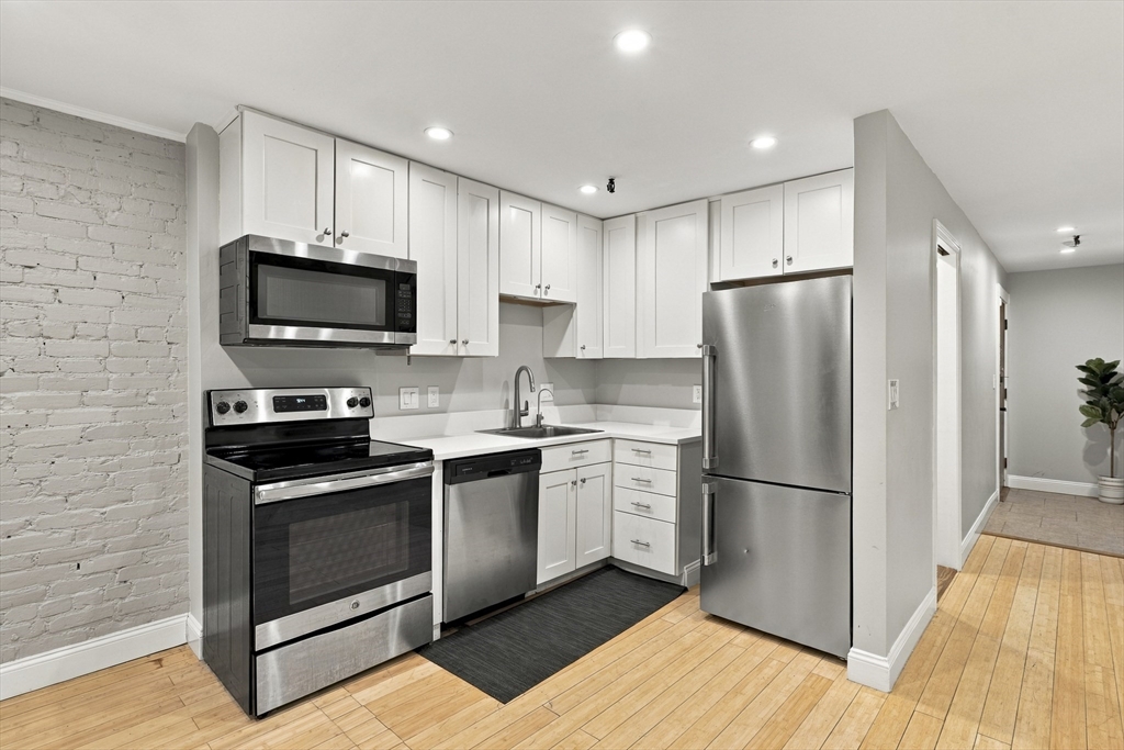 25 Saint Stephen St #2 in Boston