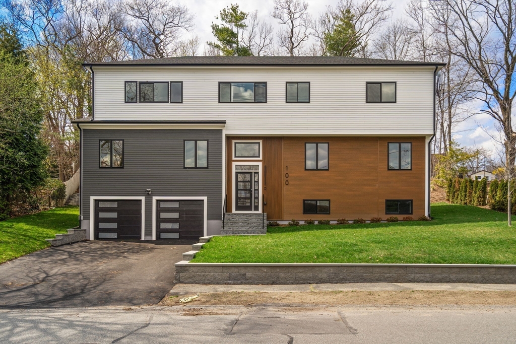 100 Woodbine Cir in Needham Heights