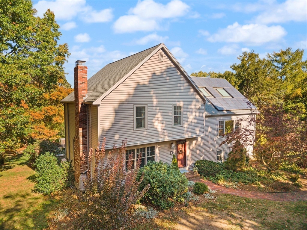70 Farm Hill Rd in Wrentham