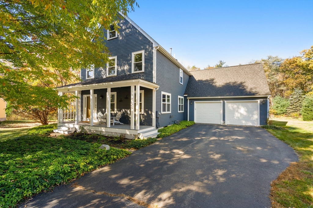 40 Deerfield Lane in Stow