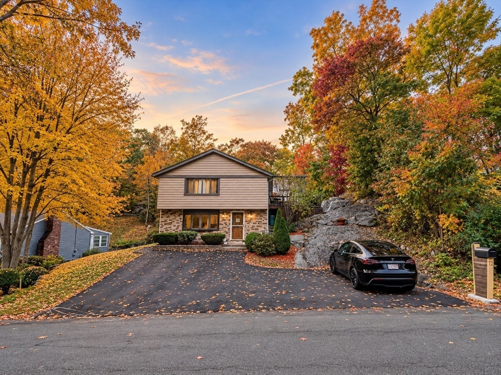 12 Bisbee Rd in Saugus