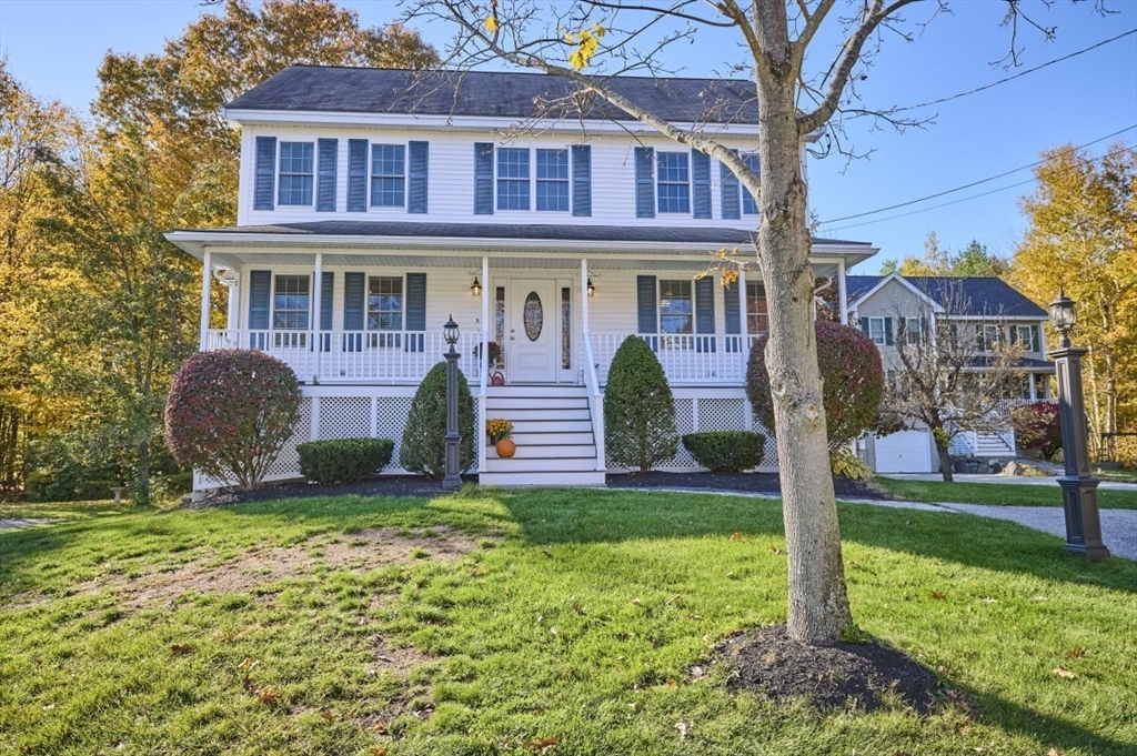 3 Suzannah Rd in North Billerica
