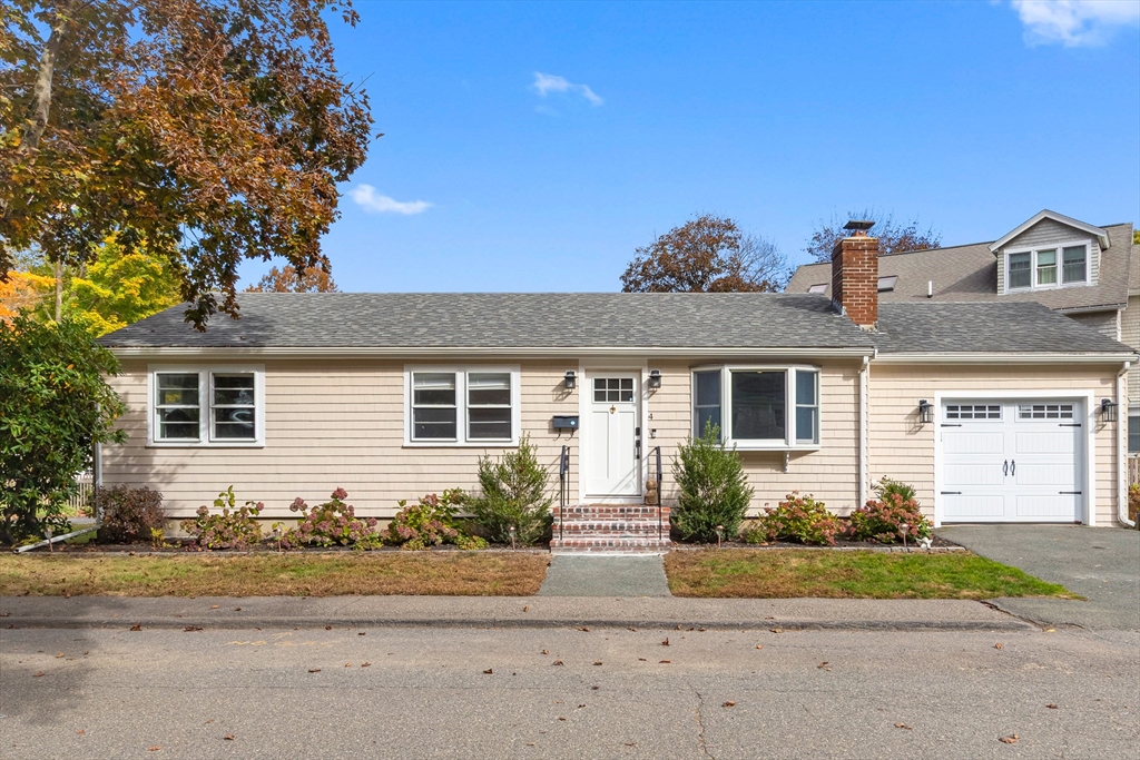 4 Pulaski Drive in Manchester