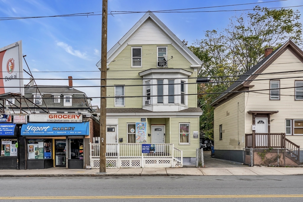 180 S Union St in Lawrence