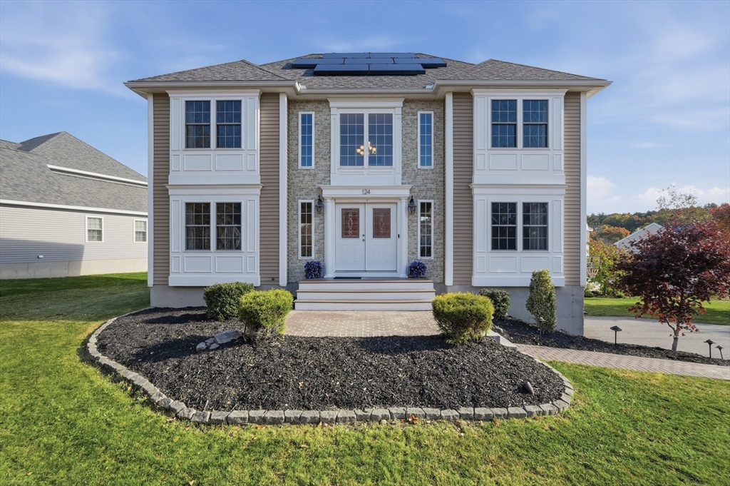 124 Samoset Drive in Leominster