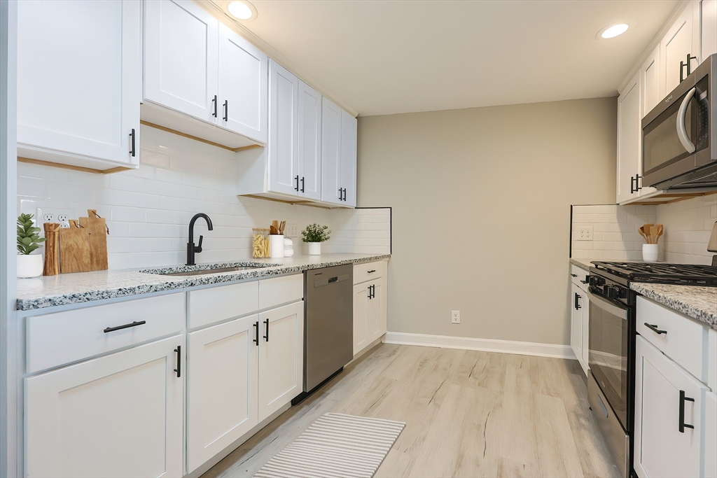 348 Rantoul Street #202 in Beverly