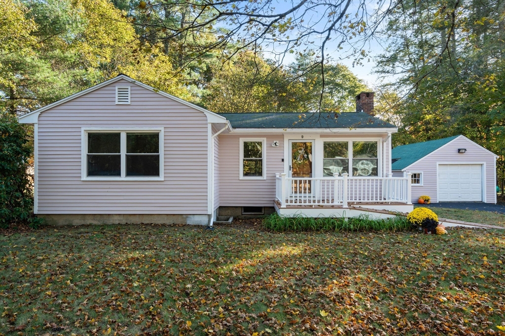 9 Howell Rd in Sudbury