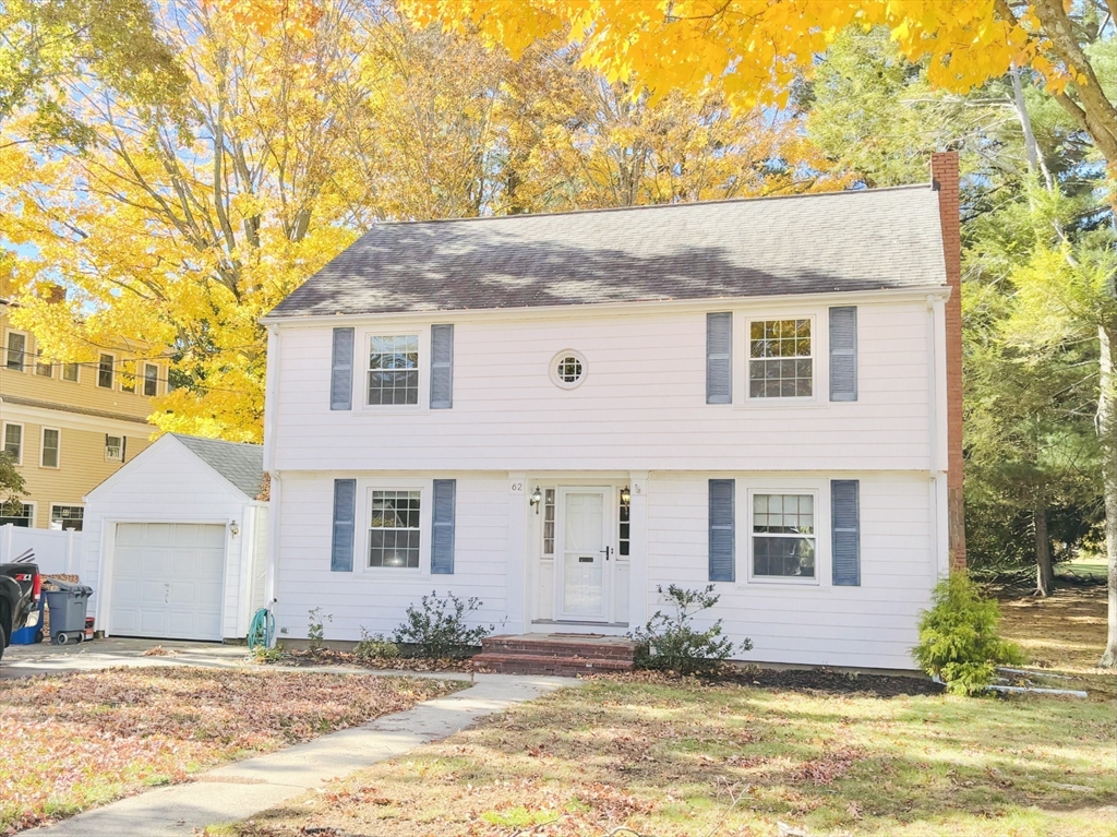 62 Oak St in Stoneham