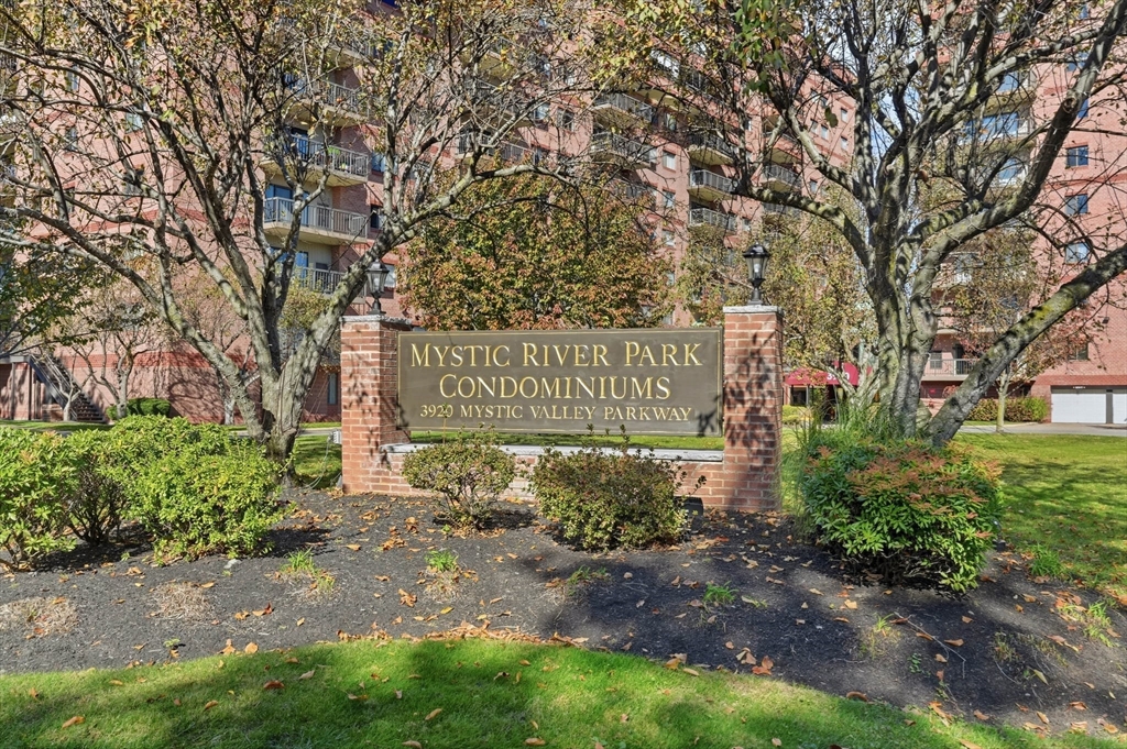 3920 Mystic Valley Pkwy #521 in Medford
