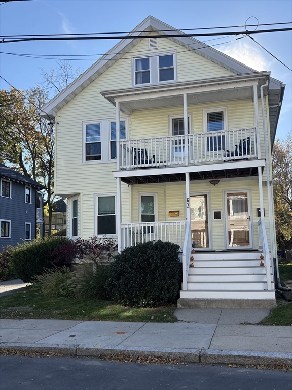 82 Hewlett St #2 in Roslindale