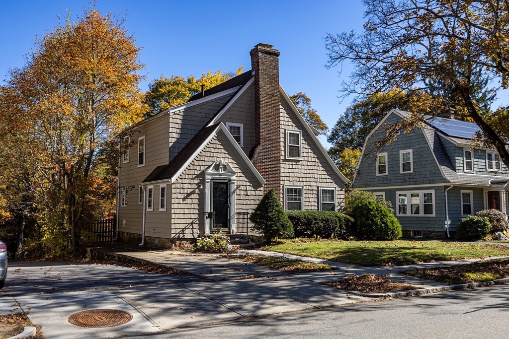 108 Forest St in Worcester