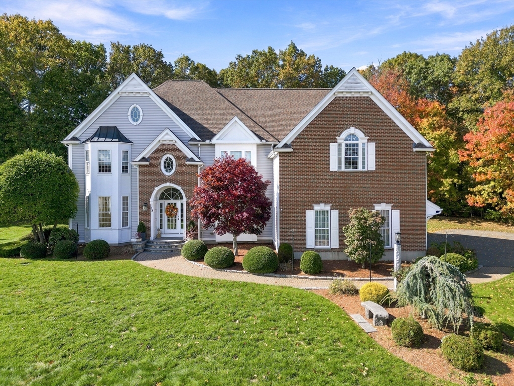18 Smith Rd in Hopkinton